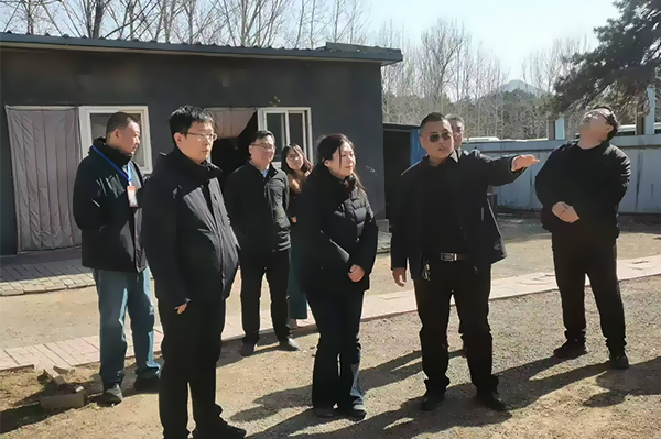 管委会主任杨梅在清西陵基层陵所调研